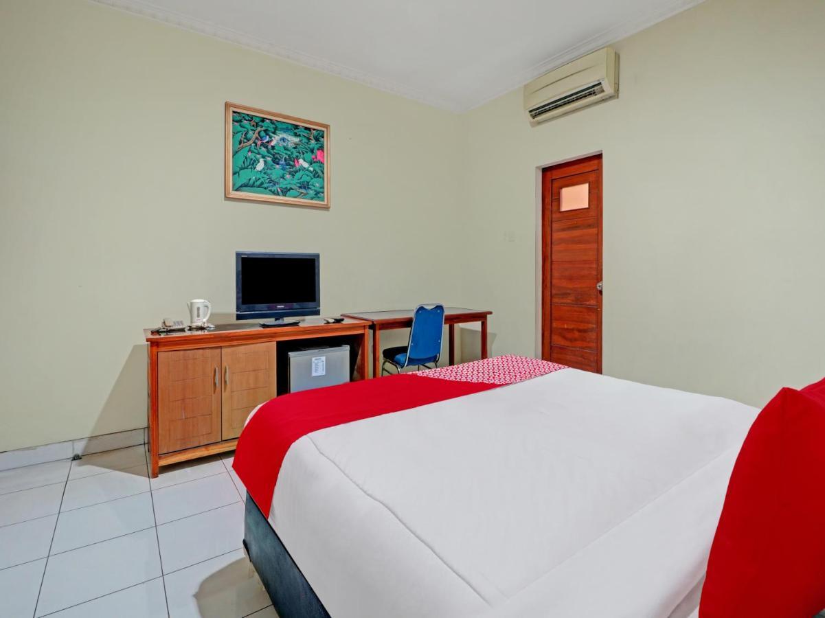 Capital O 90407 Wisma Bahtera Hotel Cirebon Exteriör bild