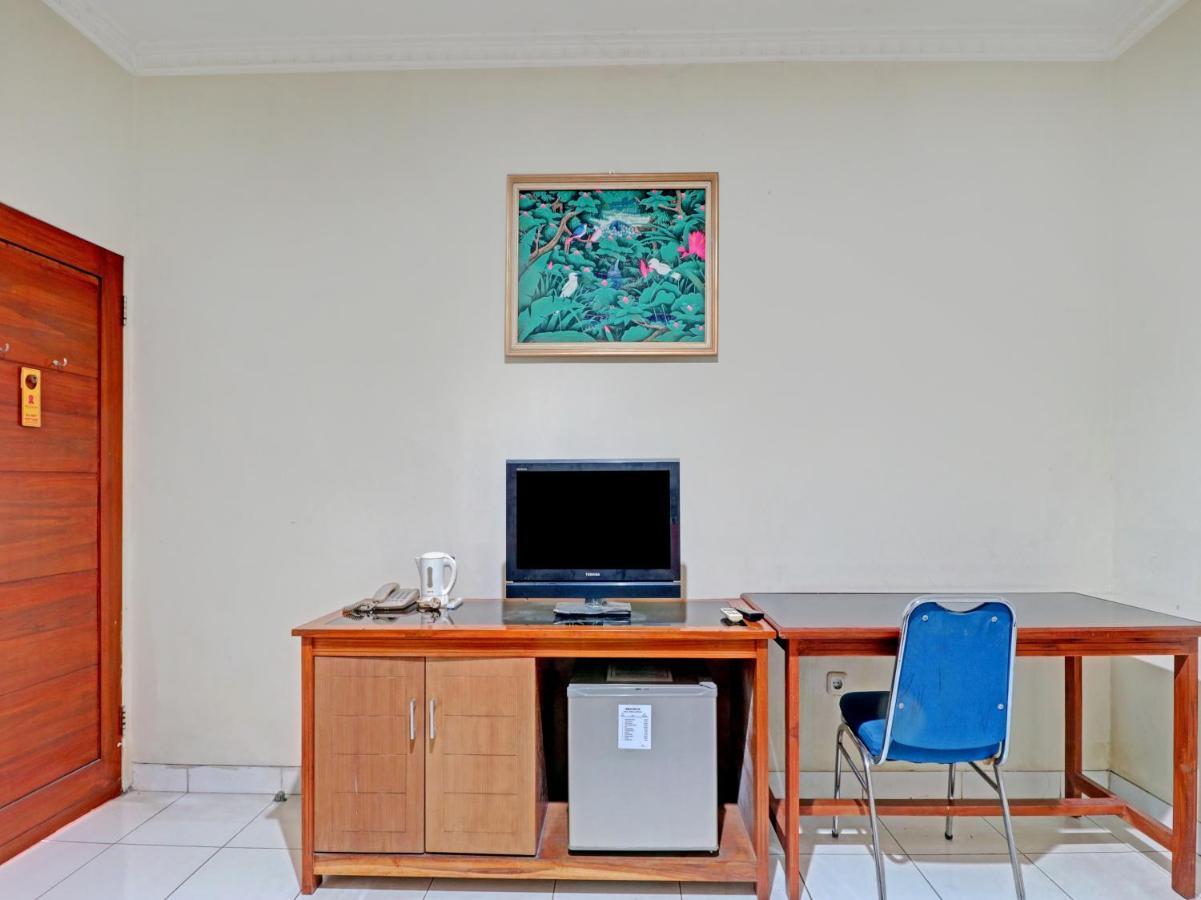 Capital O 90407 Wisma Bahtera Hotel Cirebon Exteriör bild